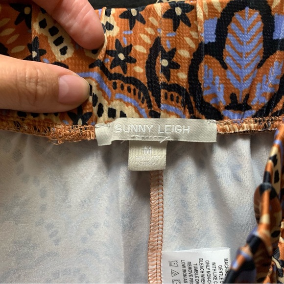 NWT Sunny Leigh Multi Print Lounge Set Size Medium - Picture 5 of 13